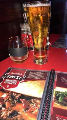 Red Robin Gourmet Burgers And Brews