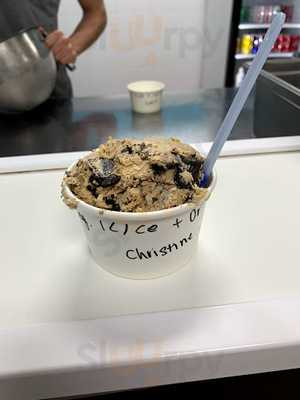 Frozen Nitrogen Ice Cream