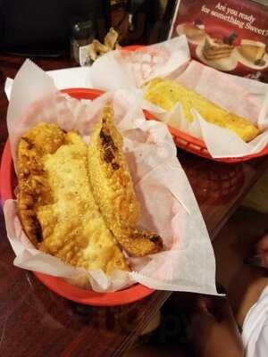 El Rinconcito Restaurant & Bar