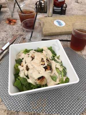 Splash Pool Bar And Grill