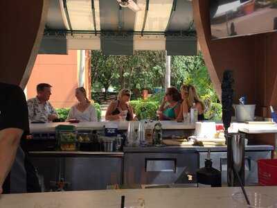 Splash Pool Bar And Grill