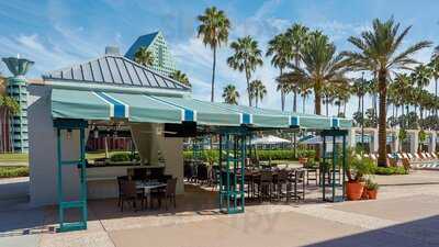 Splash Pool Bar And Grill