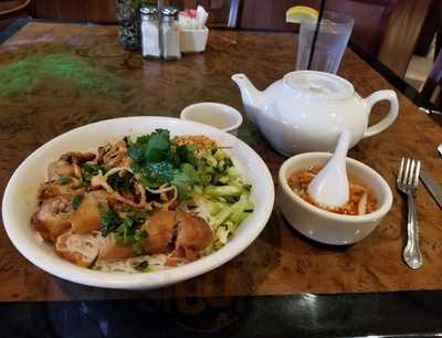 Le Viet Restaurant