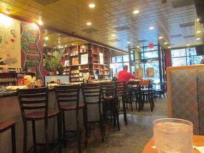 Pineapple Grille & Lounge