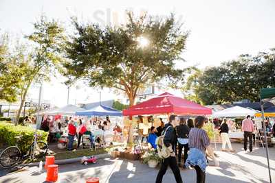 Houndstooth Sauce Company