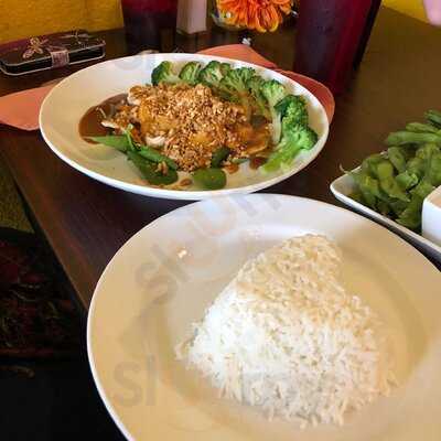 Bananas Thai Cuisine