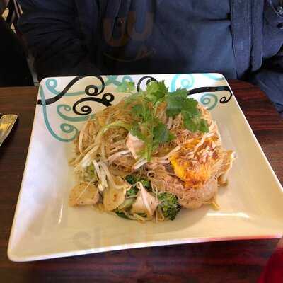 Bananas Thai Cuisine