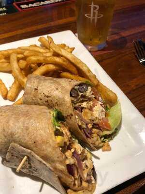 Live Sports Bar & Grill