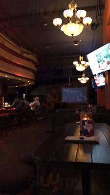 Live Sports Bar & Grill