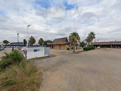 H2o Sports Bar & Lounge