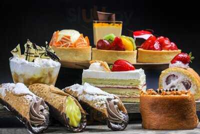 Mecatos Bakery & Cafe