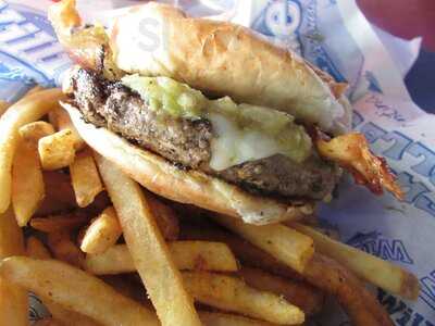 Willie's Grill & Icehouse