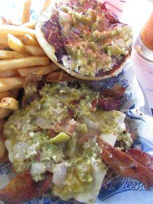 Willie's Grill & Icehouse