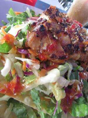 Willie's Grill & Icehouse