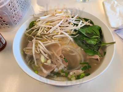 Pho Dillingham And Grill