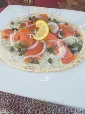 Mediterranean Majik Food Truck