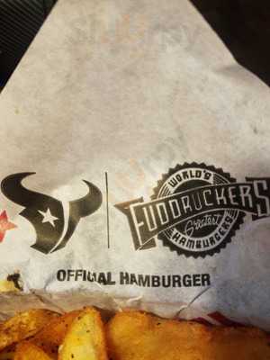 Fuddruckers
