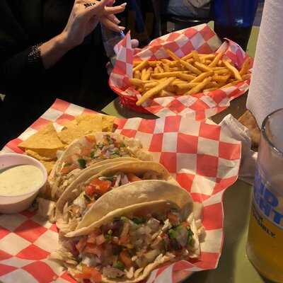 Swanny's Bar & Grill