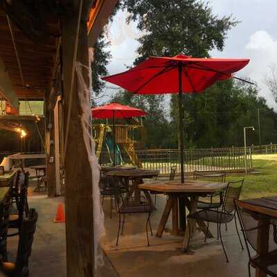 Swanny's Bar & Grill