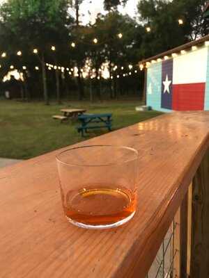 Swanny's Bar & Grill