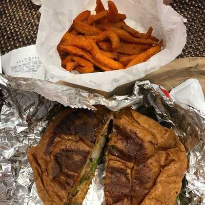 Sunshine New Body Health Food & Deli