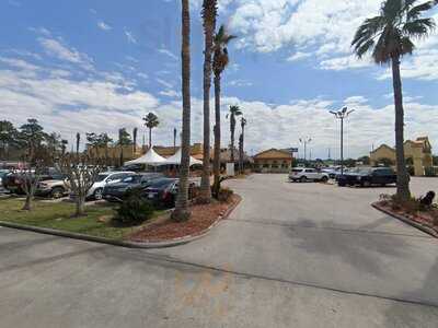 Los Cucos Mexican Cafe