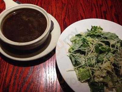 Red Robin Gourmet Burgers