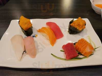 Sakura Sushi & Steakhouse