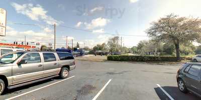 Nino's Pizza & Restaurant