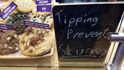 Insomnia Cookies