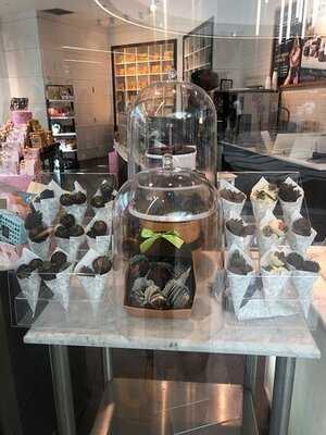 Godiva Chocolatier Florida Mall