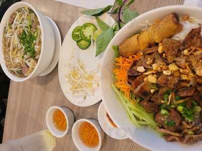 Kim's Pho & Grill