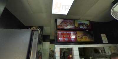 Hungry Howie's Pizza