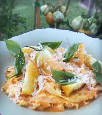 Mona Fresh Italian Food