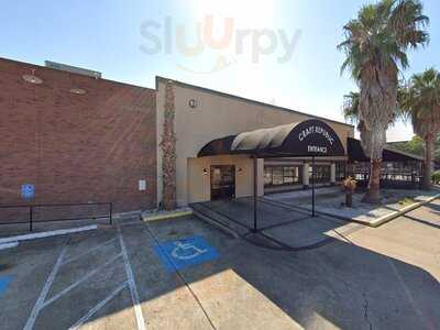 The Fox And Hound Bar And Grill