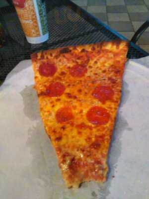 Russo's New York Pizzeria & Italian Kitchen - Marq-e Entertainment Center