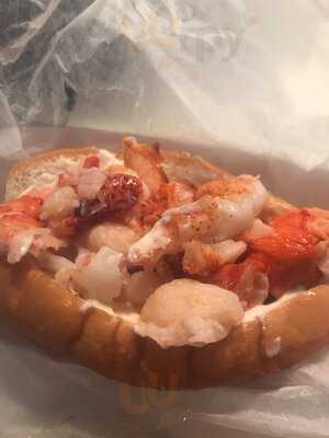 Cousins Maine Lobster