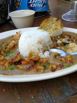 Paul's Restaurant & Bar