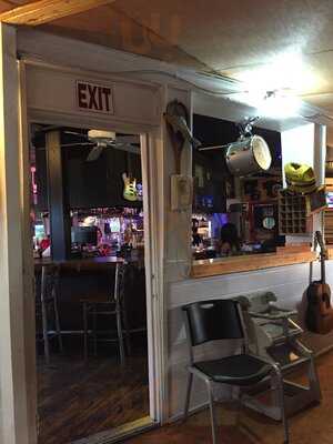 Paul's Restaurant & Bar