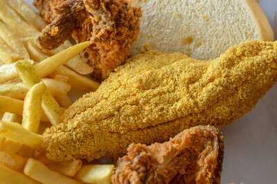 Chicago's Famous Fried Chicken & Fish