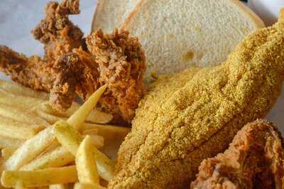 Chicago's Famous Fried Chicken & Fish