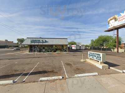 Dragon Dogs Hot Dogs