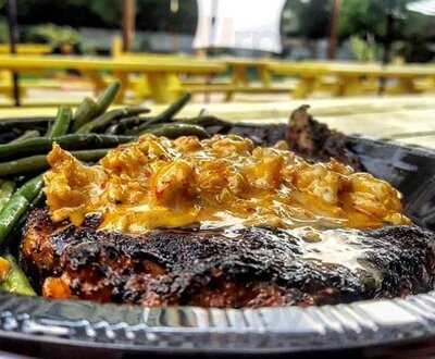 Bobcat Teddy's Icehouse