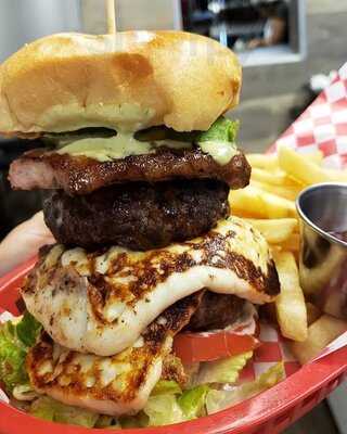 Cabimas Latin Restaurant & Gallery