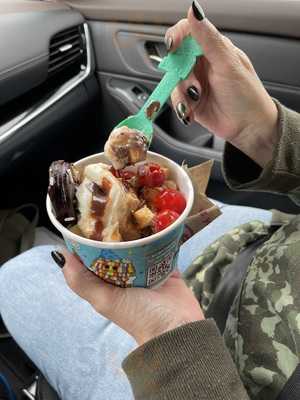 Menchie's Frozen Yogurt