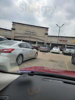 Los Pipiles Restaurant