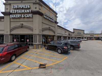 Los Pipiles Restaurant