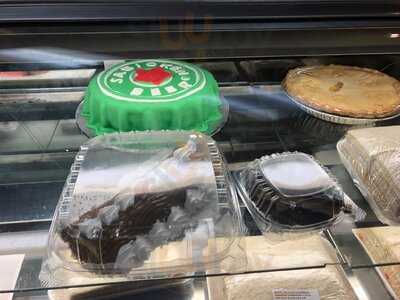 Manena's Pastry Shop And Deli