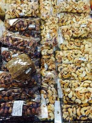 Dinora's Bakery Y Pupuseria