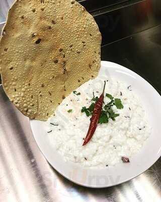 Maza Indian Restaurant